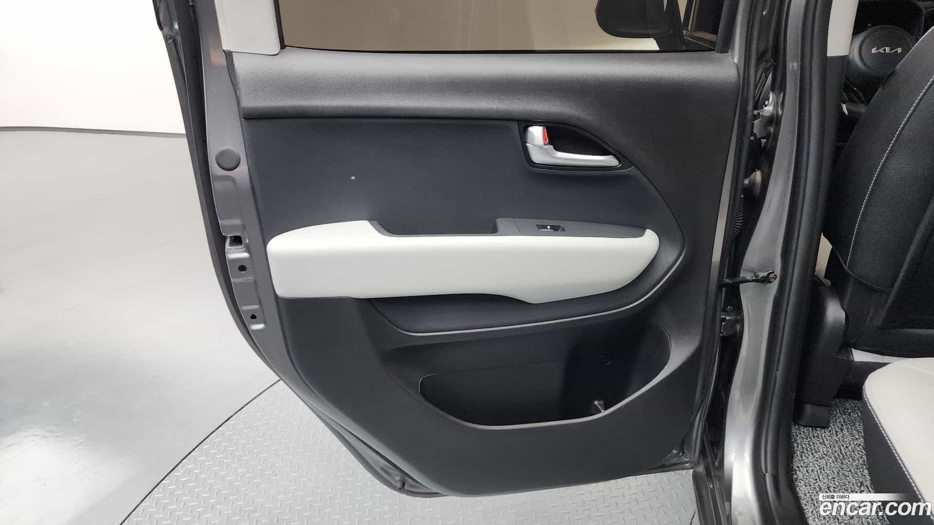 RAY Kia 2023.2-INNER-035
