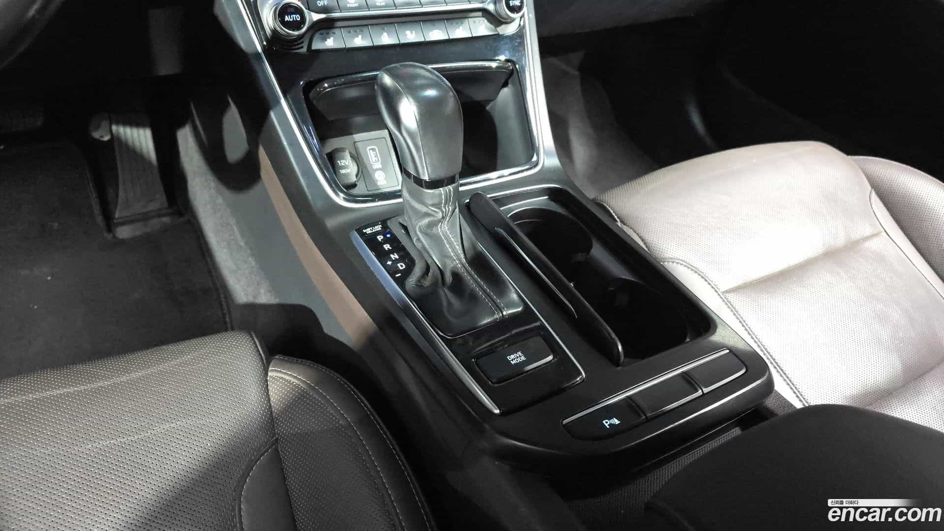 Grandeur Hyundai 2017.5-INNER-009