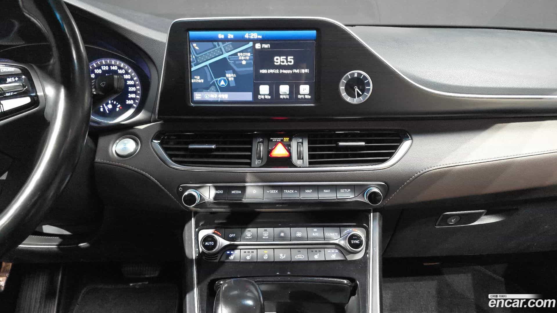 Grandeur Hyundai 2017.5-OPTION-018