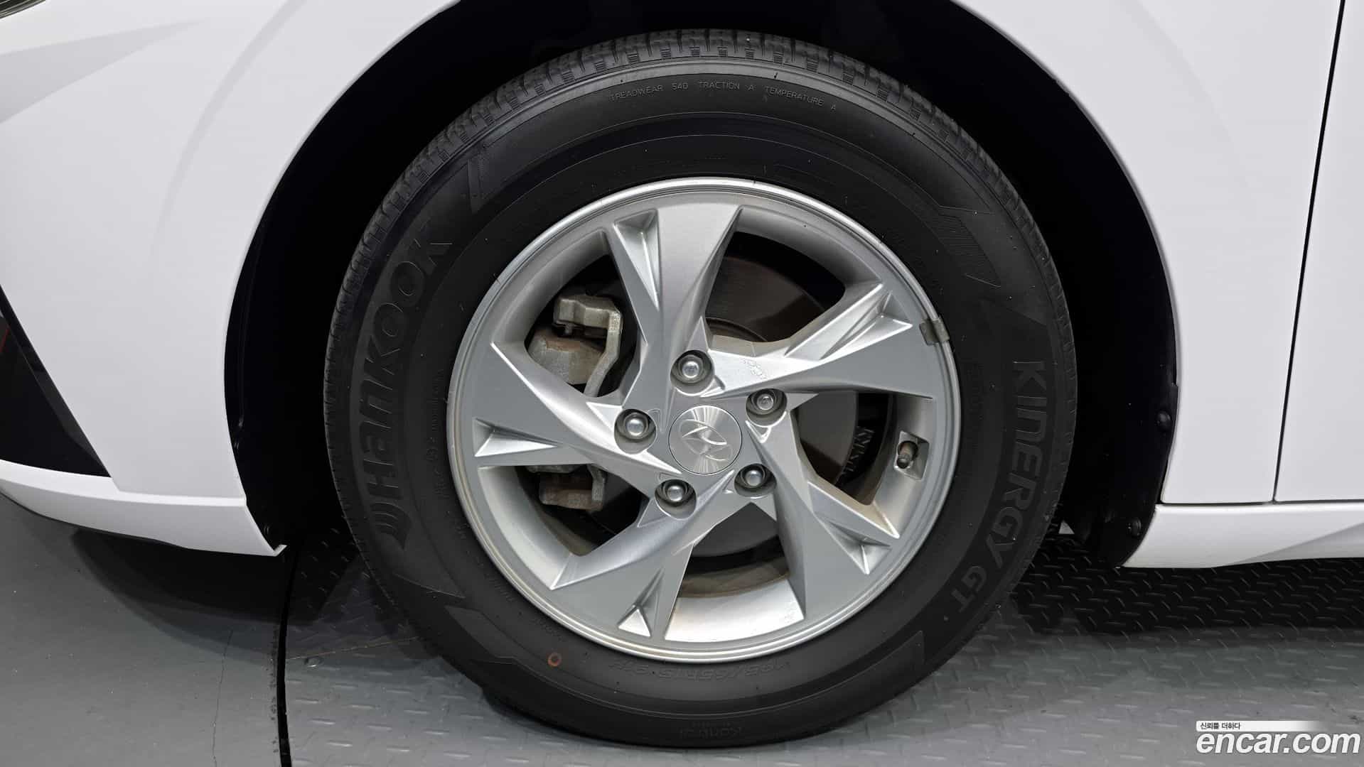 AVANTE Hyundai 2022.0-OUTER-005