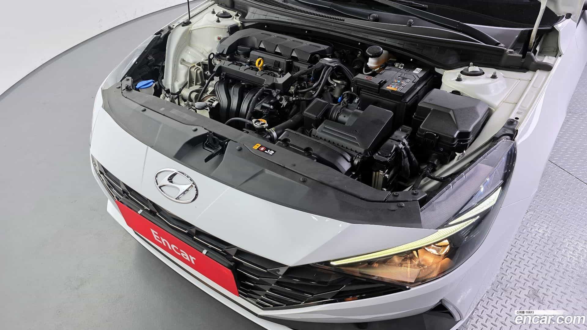 AVANTE Hyundai 2022.0-OUTER-006