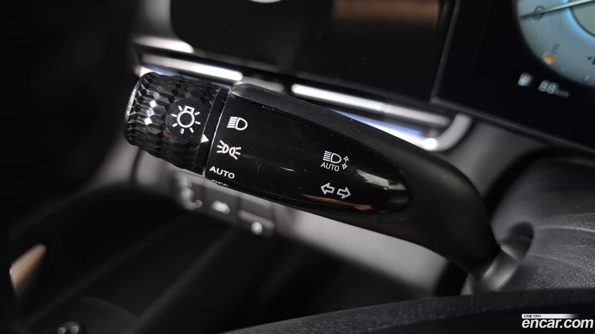 AVANTE Hyundai 2022.0-OPTION-015