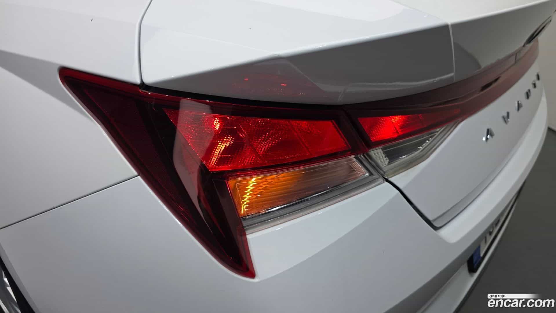 AVANTE Hyundai 2022.0-OUTER-033