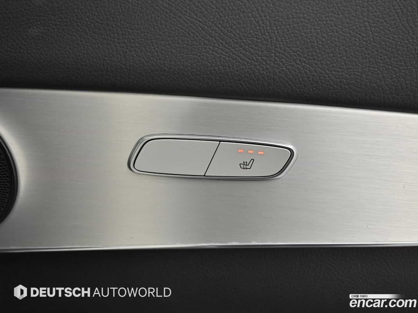 GLC-Class Mercedes-Benz 2016.0-OPTION-020