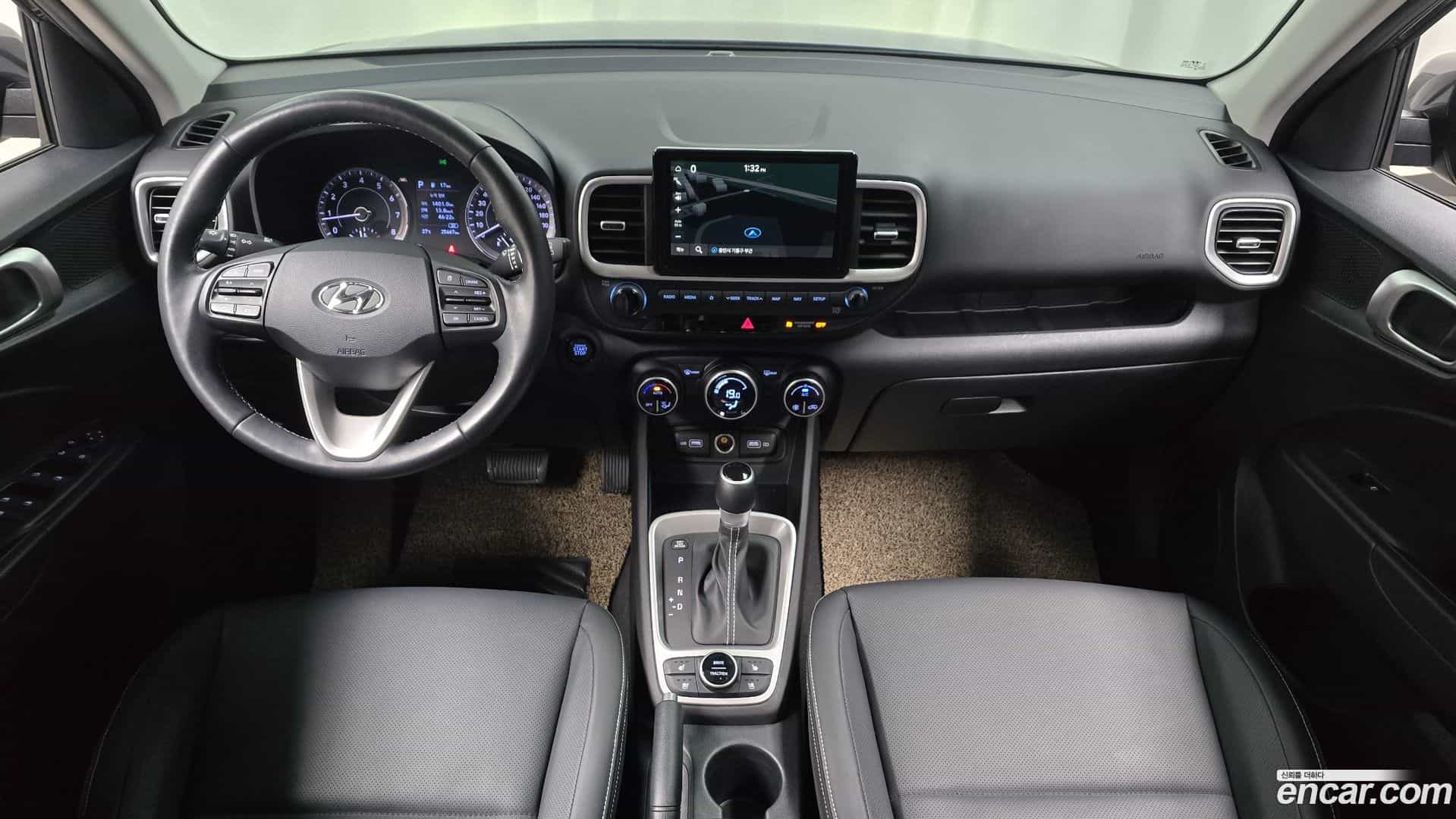 Venue Hyundai 2022.3-INNER-007