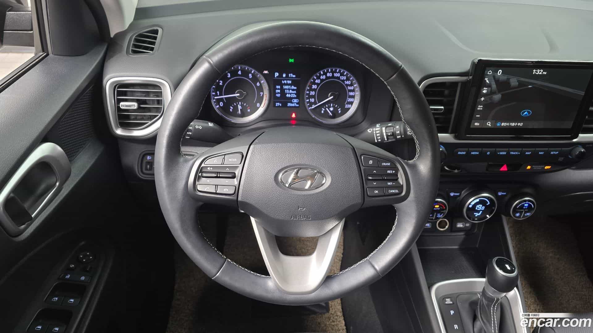 Venue Hyundai 2022.3-OPTION-016