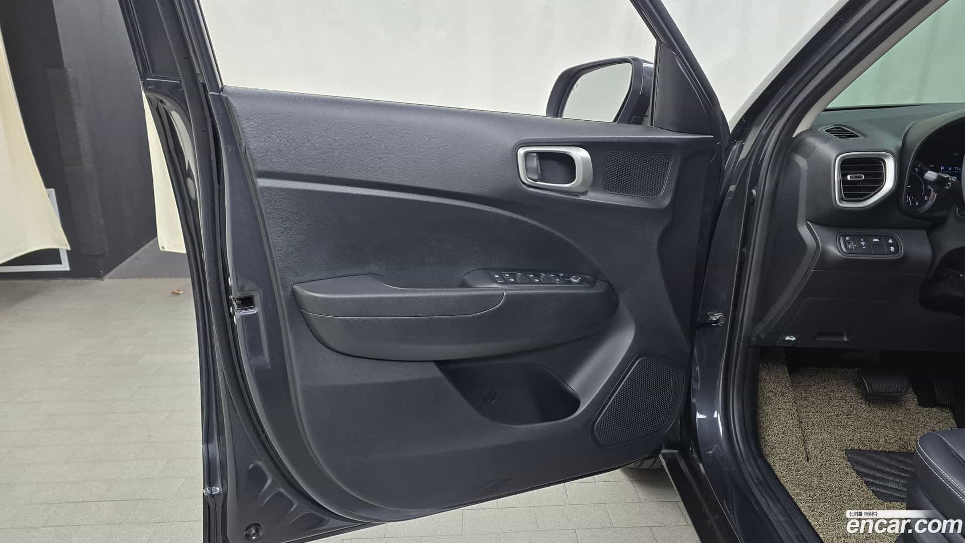 Venue Hyundai 2022.3-INNER-034