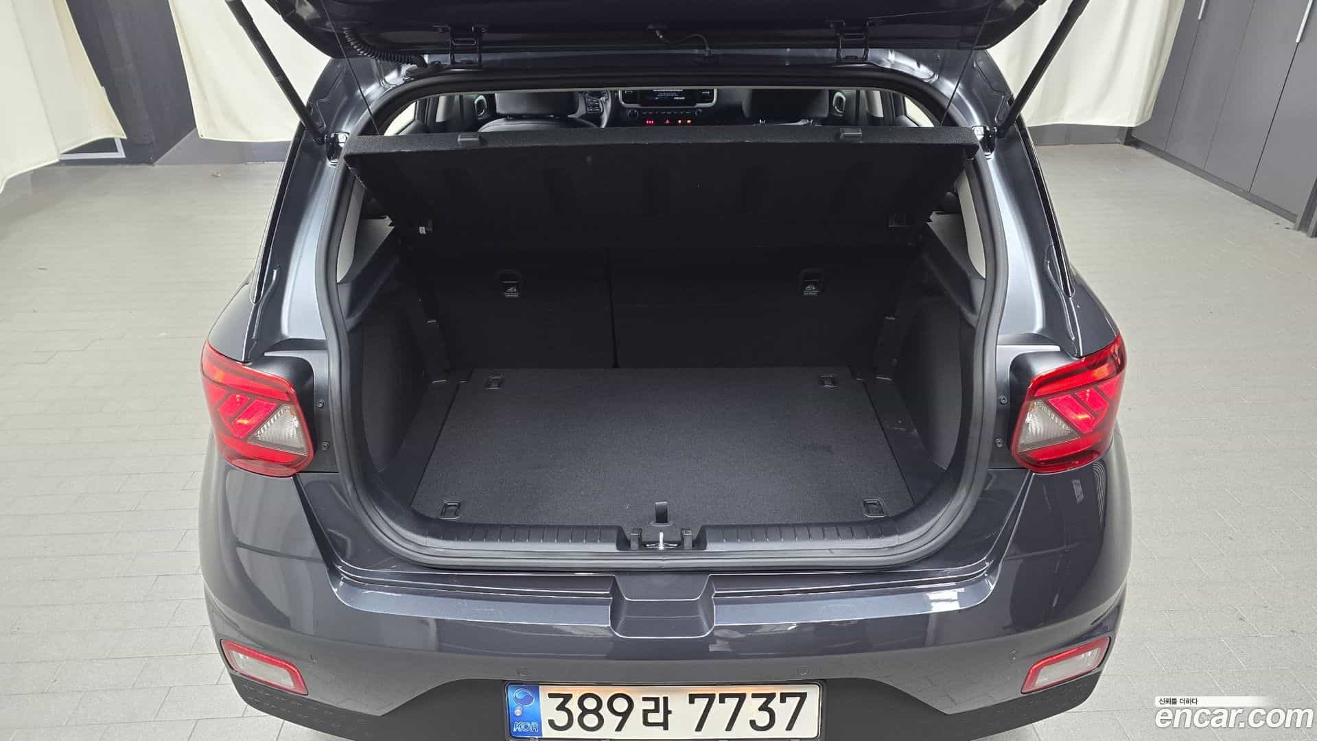 Venue Hyundai 2022.3-OPTION-040