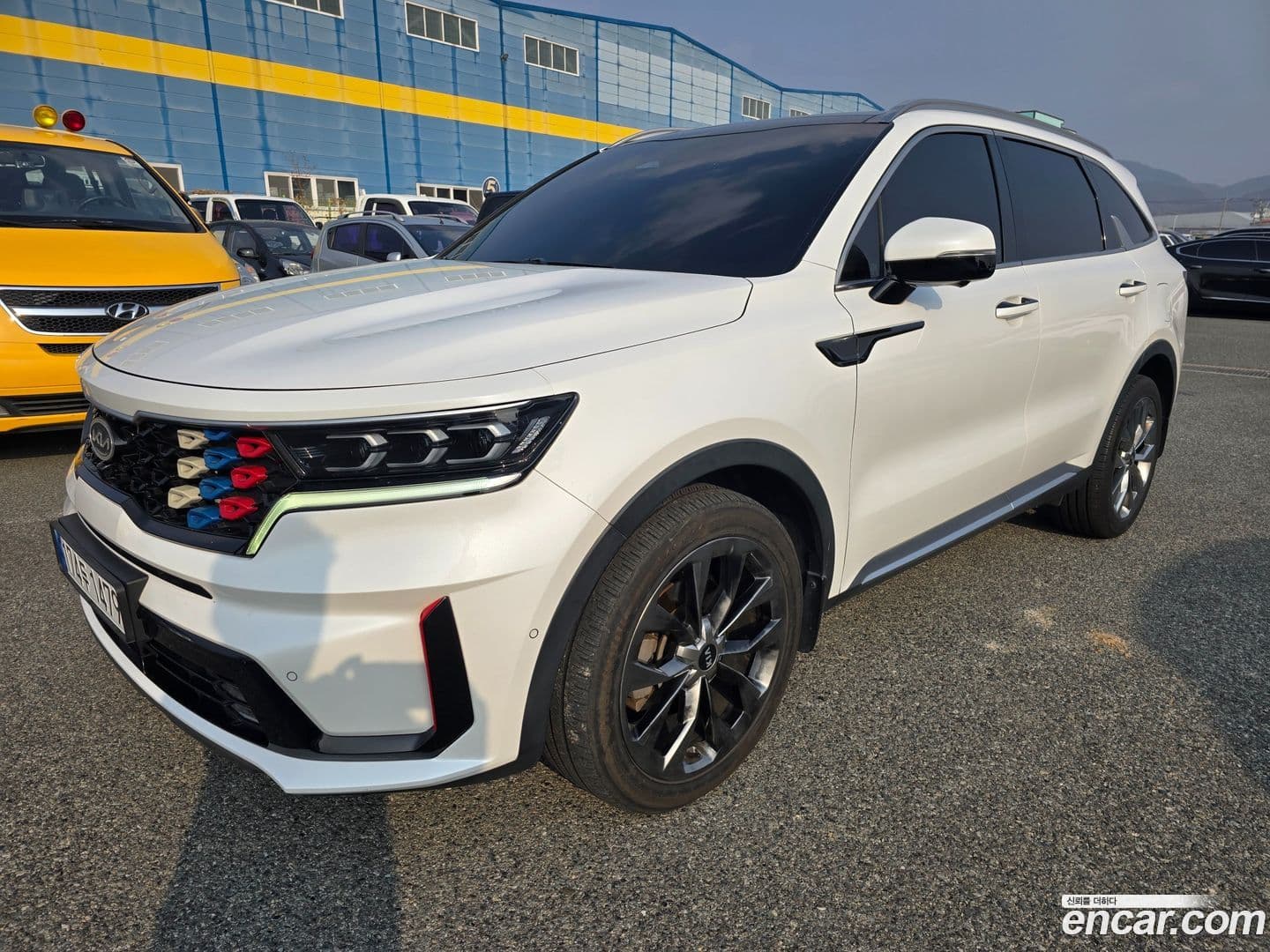 Main__Slider__Photo:Sorento Kia 2020.8-0