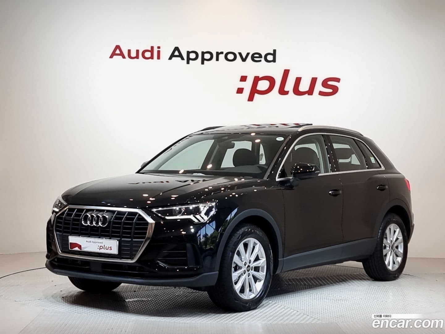 Main__Slider__Photo:Q3 Audi 2025.4-0
