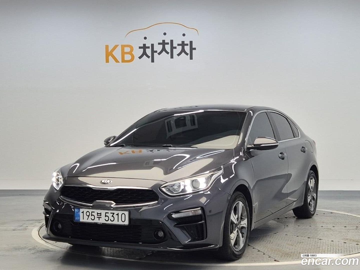 Main__Slider__Photo:K3 Kia 2019.5-0
