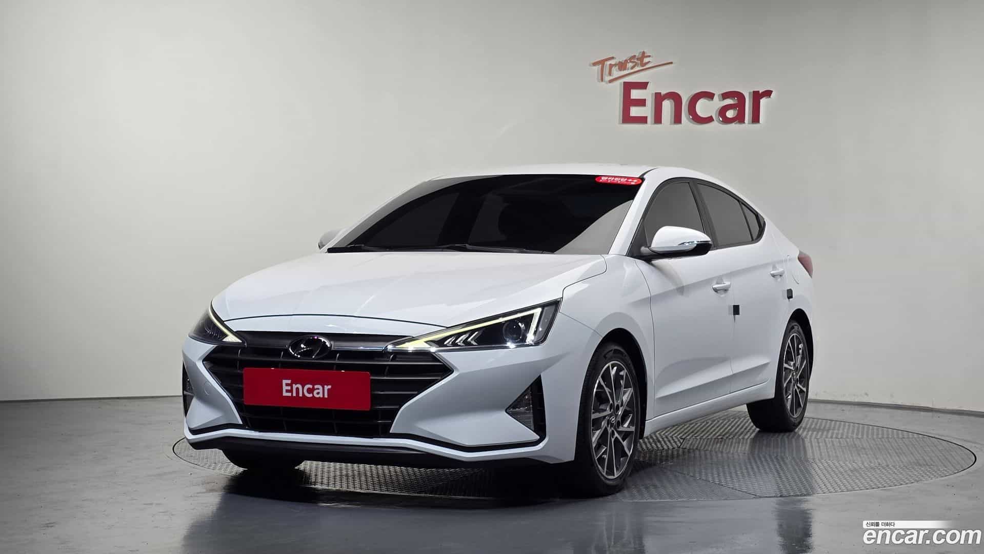 AVANTE Hyundai 2019.3-THUMBNAIL-011