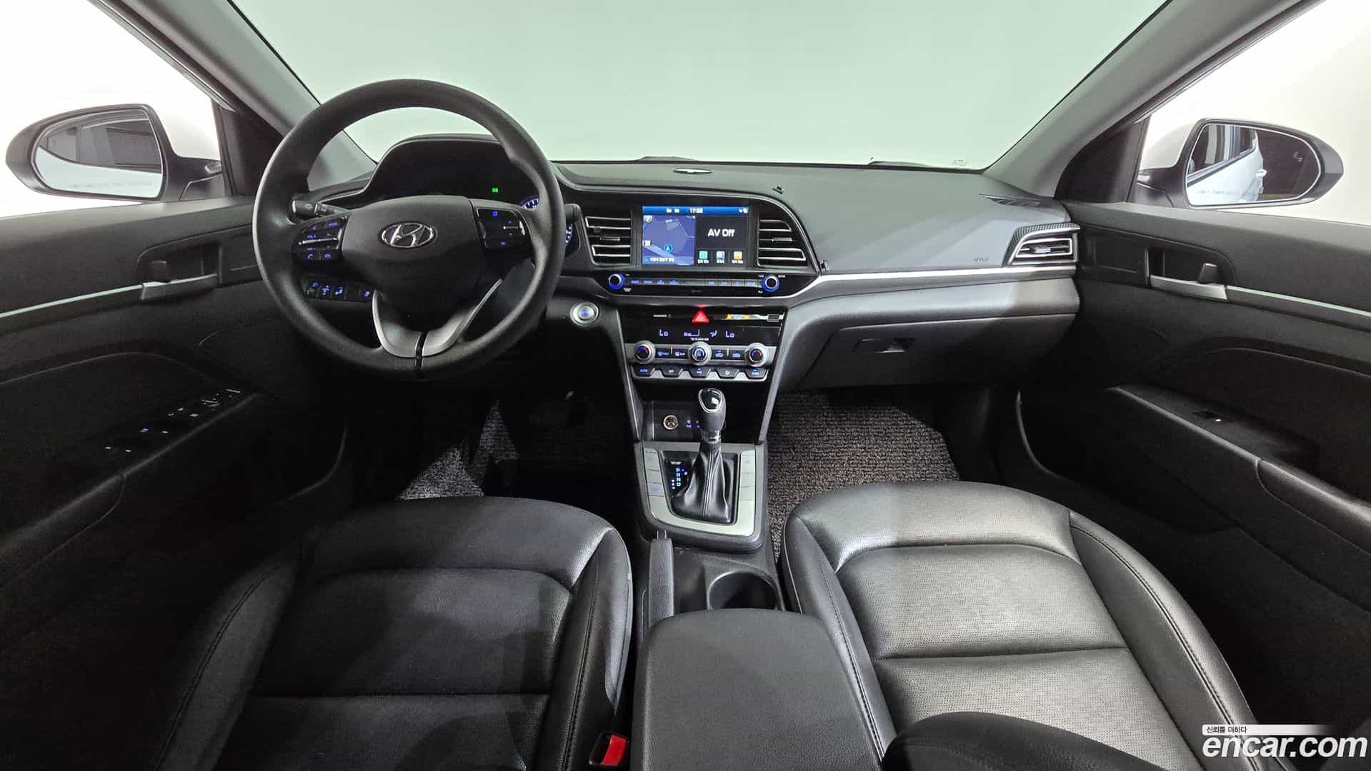 AVANTE Hyundai 2019.3-INNER-007