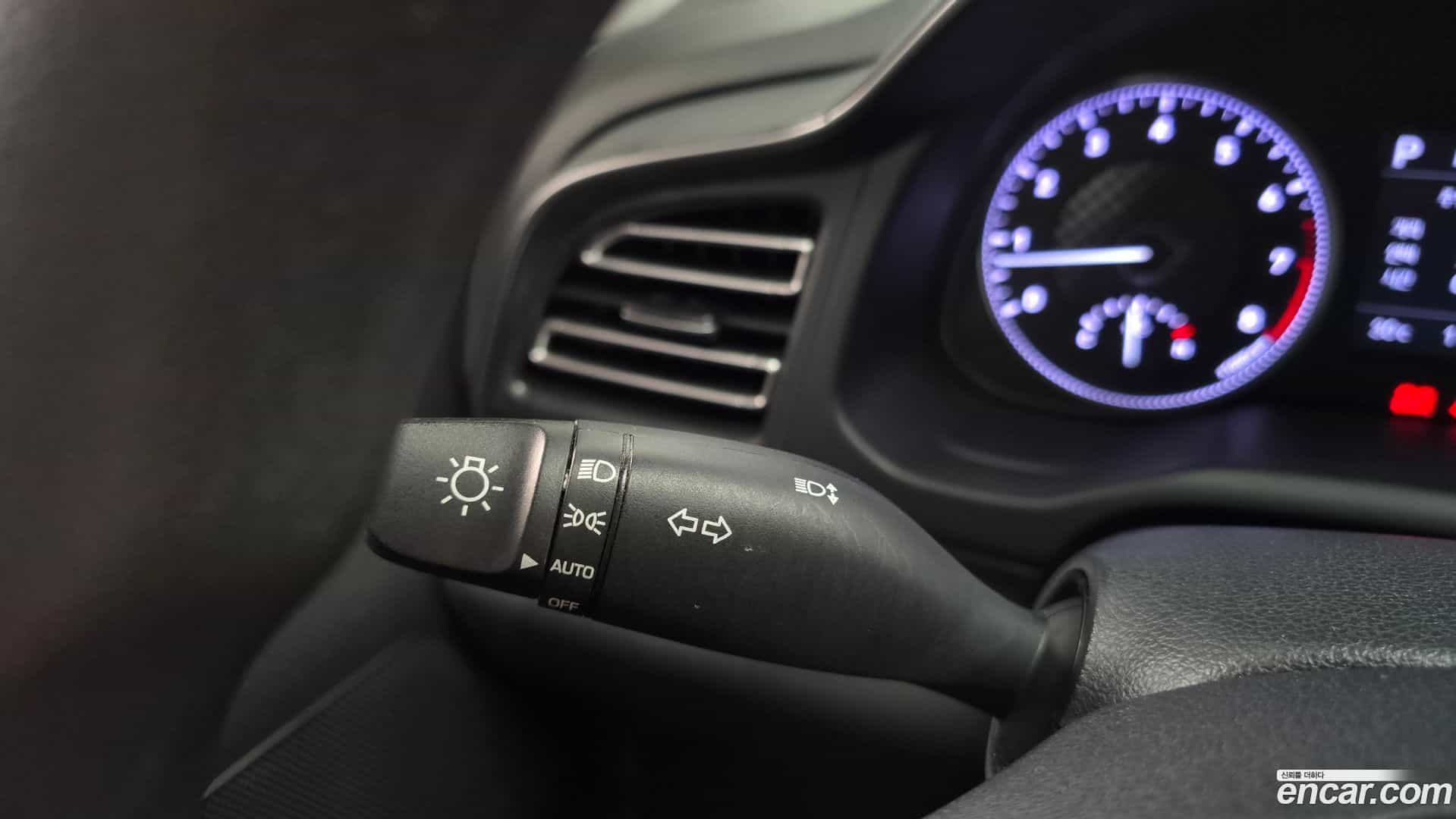 AVANTE Hyundai 2019.3-OPTION-042