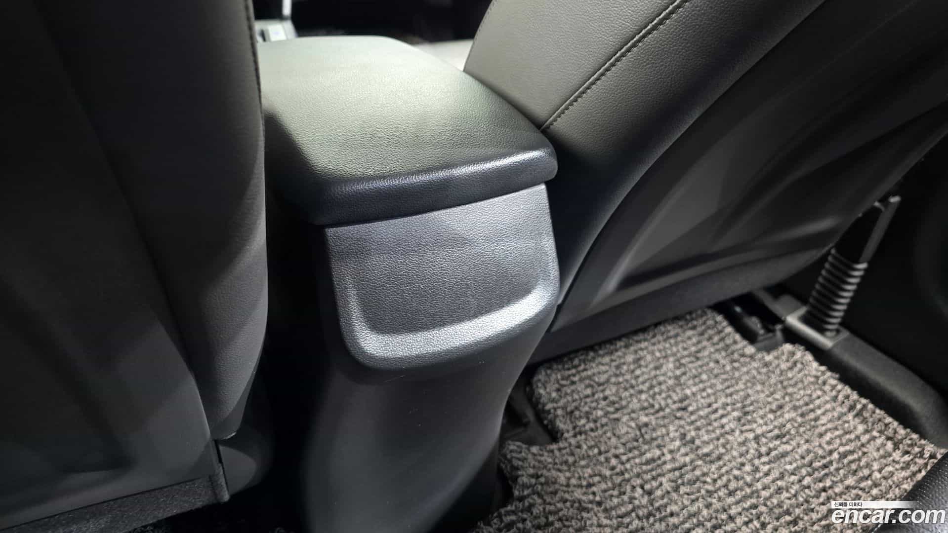 AVANTE Hyundai 2019.3-OPTION-044