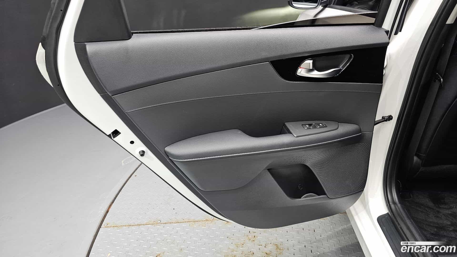 K3 Kia 2024.5-INNER-035