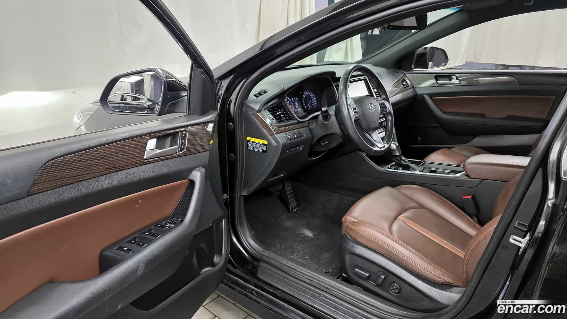 Sonata Hyundai 2018.7-INNER-010