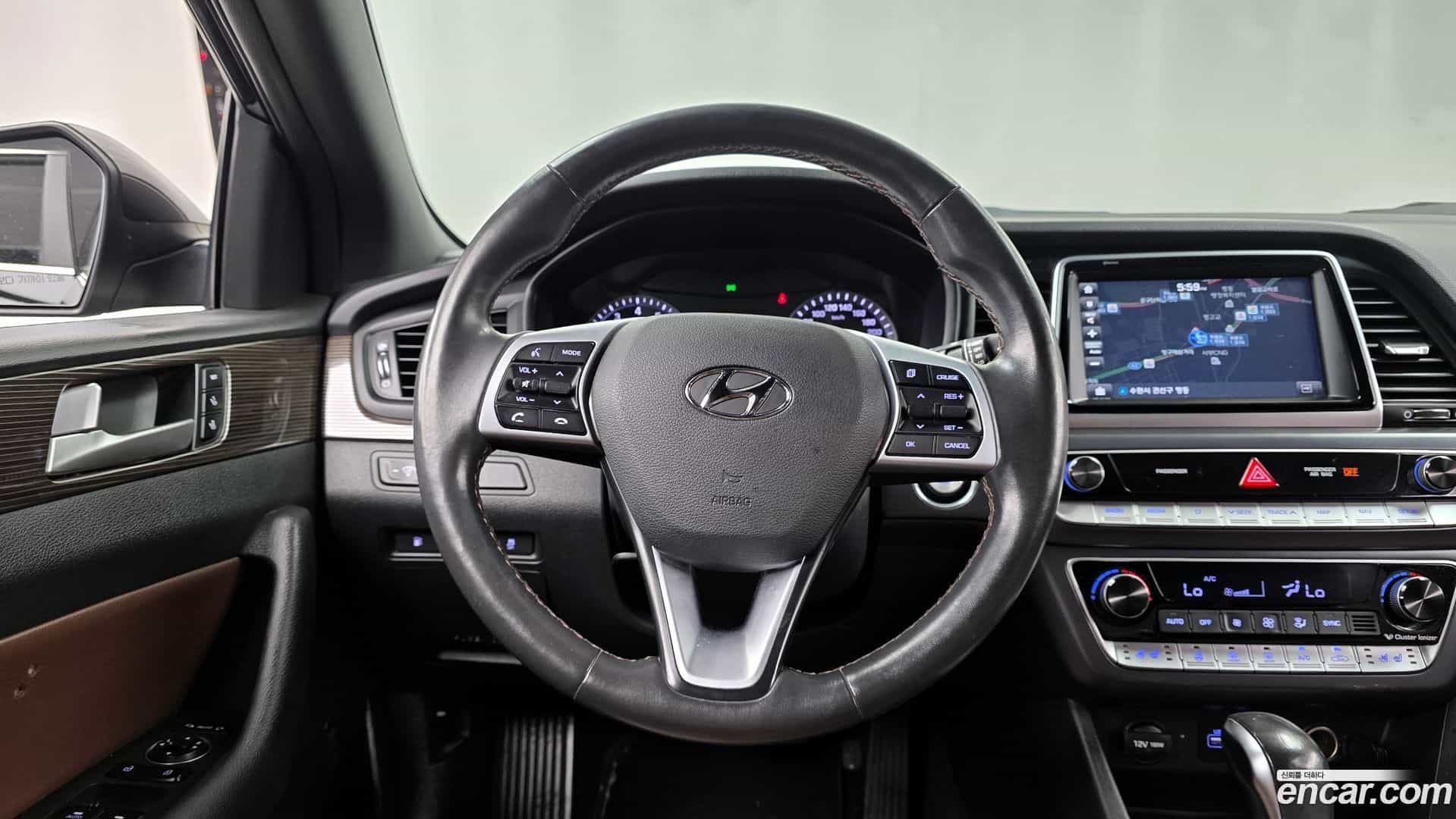Sonata Hyundai 2018.7-OPTION-016