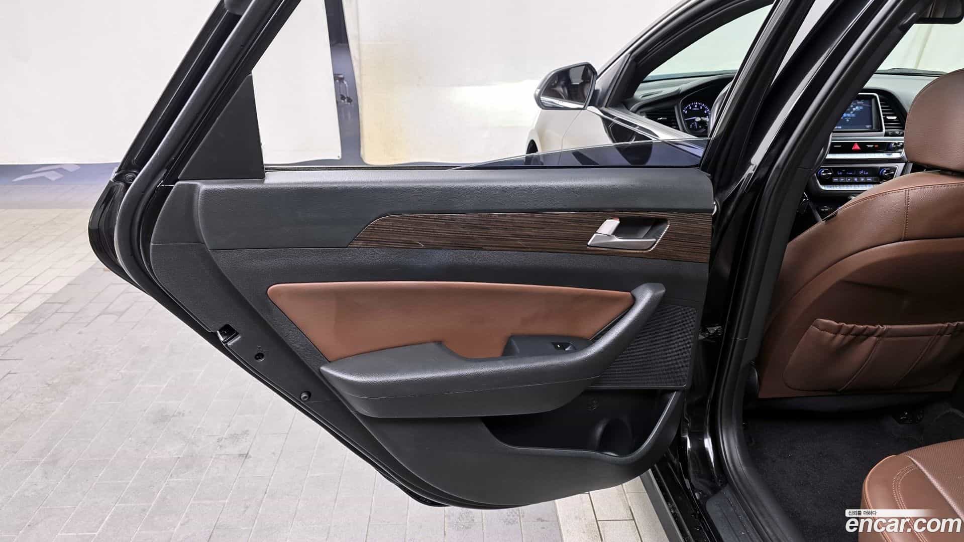 Sonata Hyundai 2018.7-INNER-035