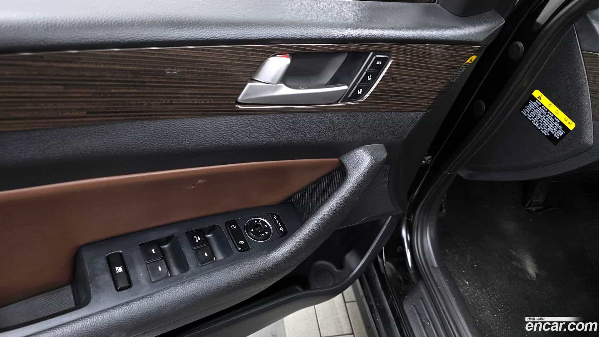 Sonata Hyundai 2018.7-OPTION-041