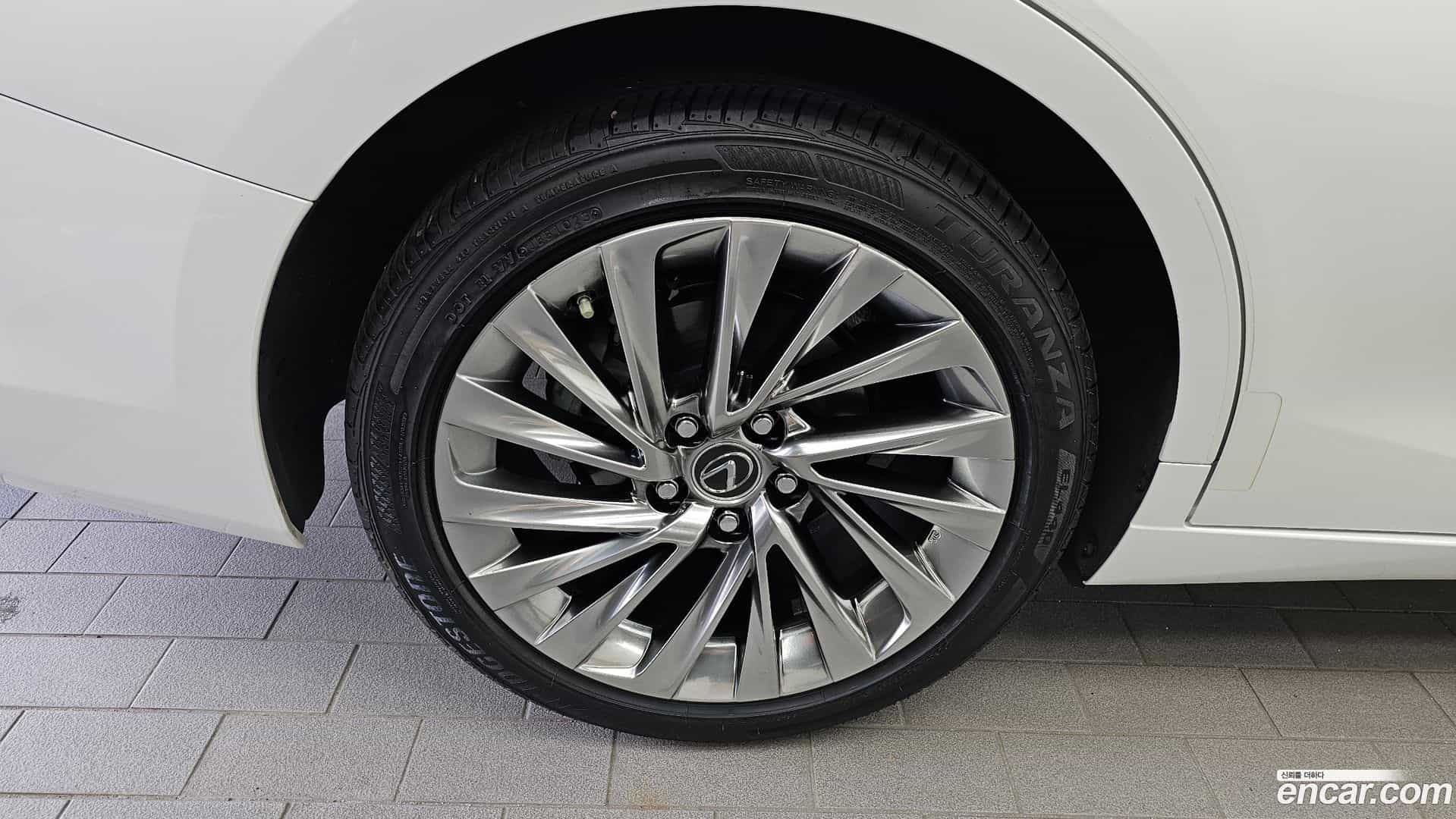 ES Lexus 2023.3-OUTER-005