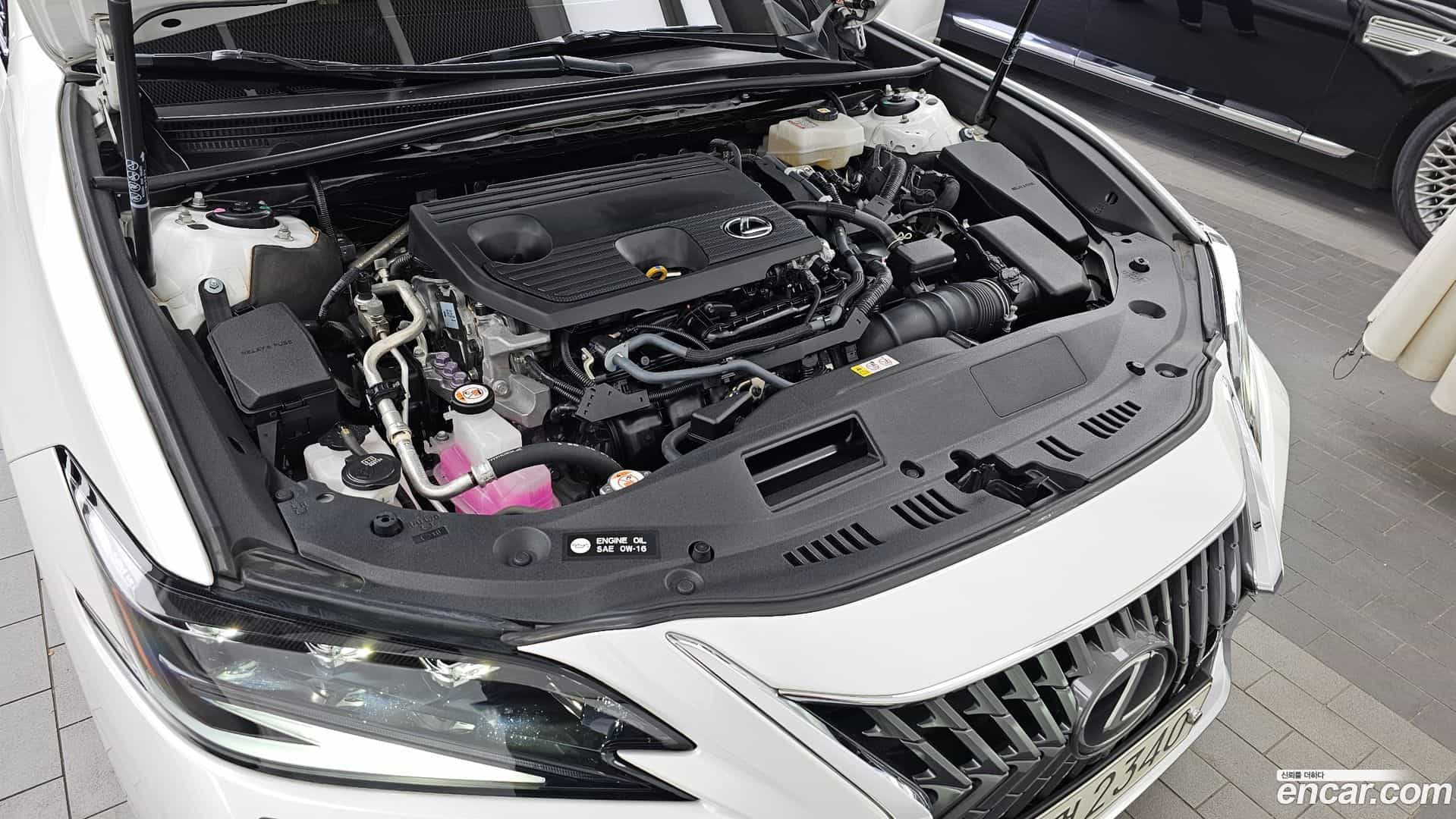 ES Lexus 2023.3-OUTER-006
