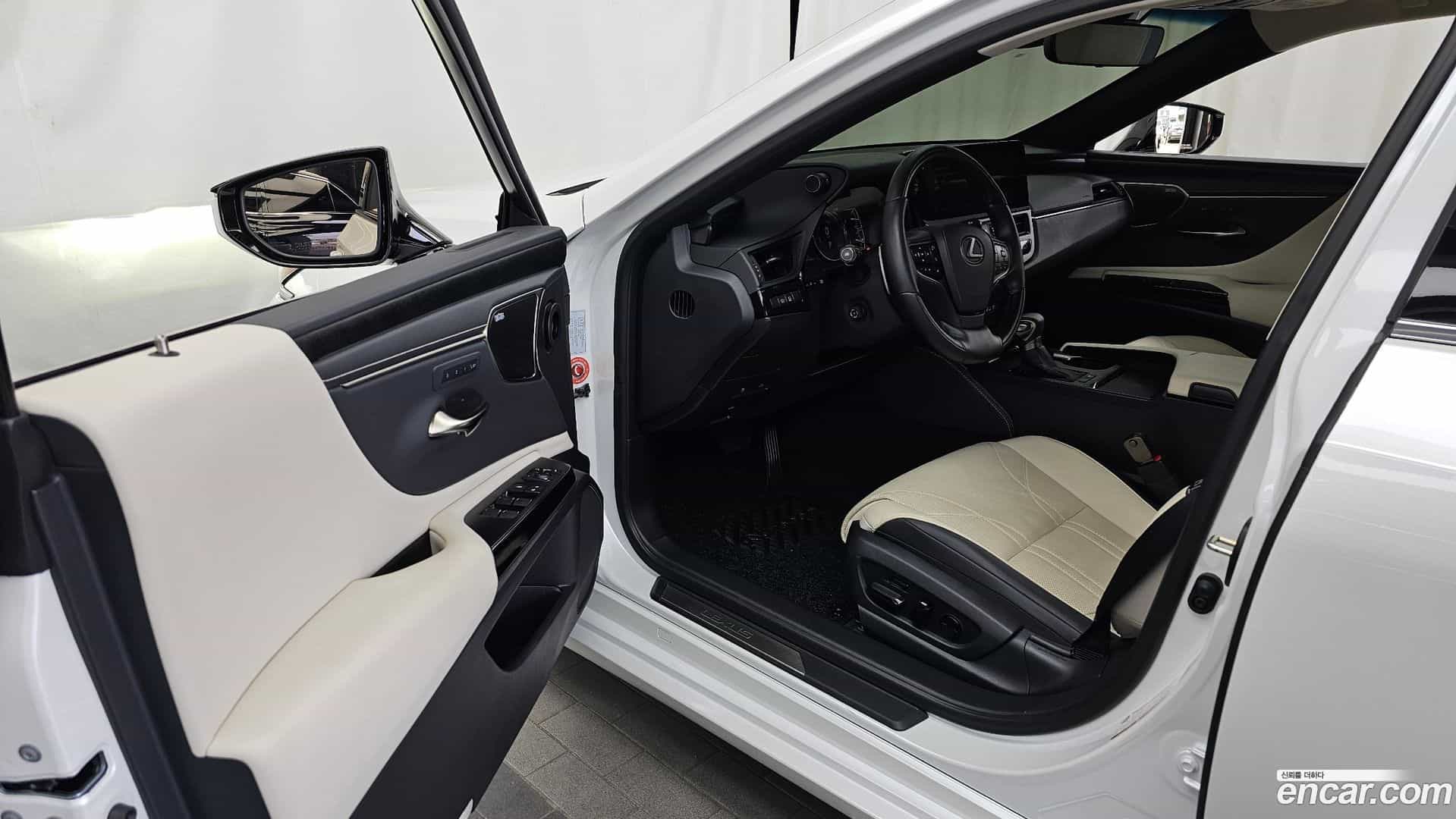 ES Lexus 2023.3-INNER-010