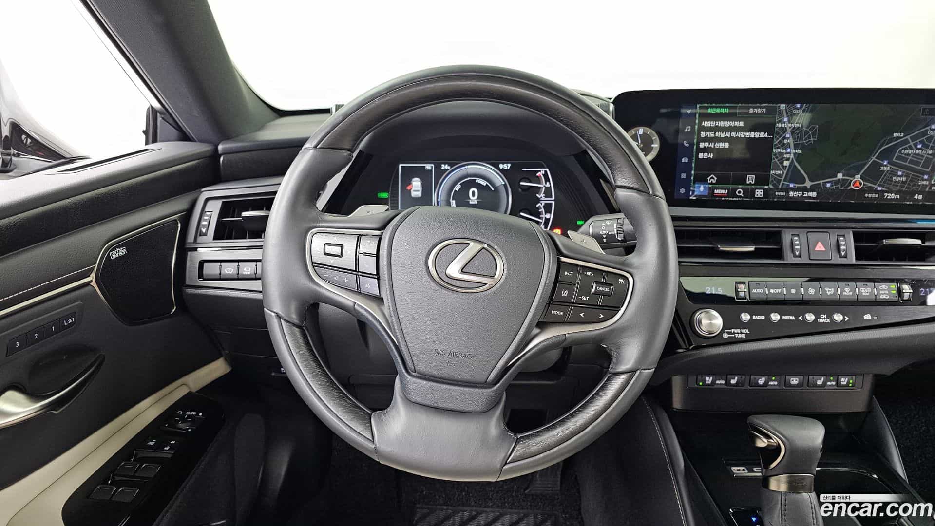 ES Lexus 2023.3-OPTION-017
