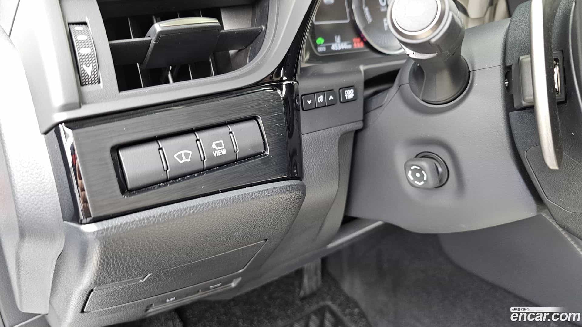 ES Lexus 2023.3-OPTION-043