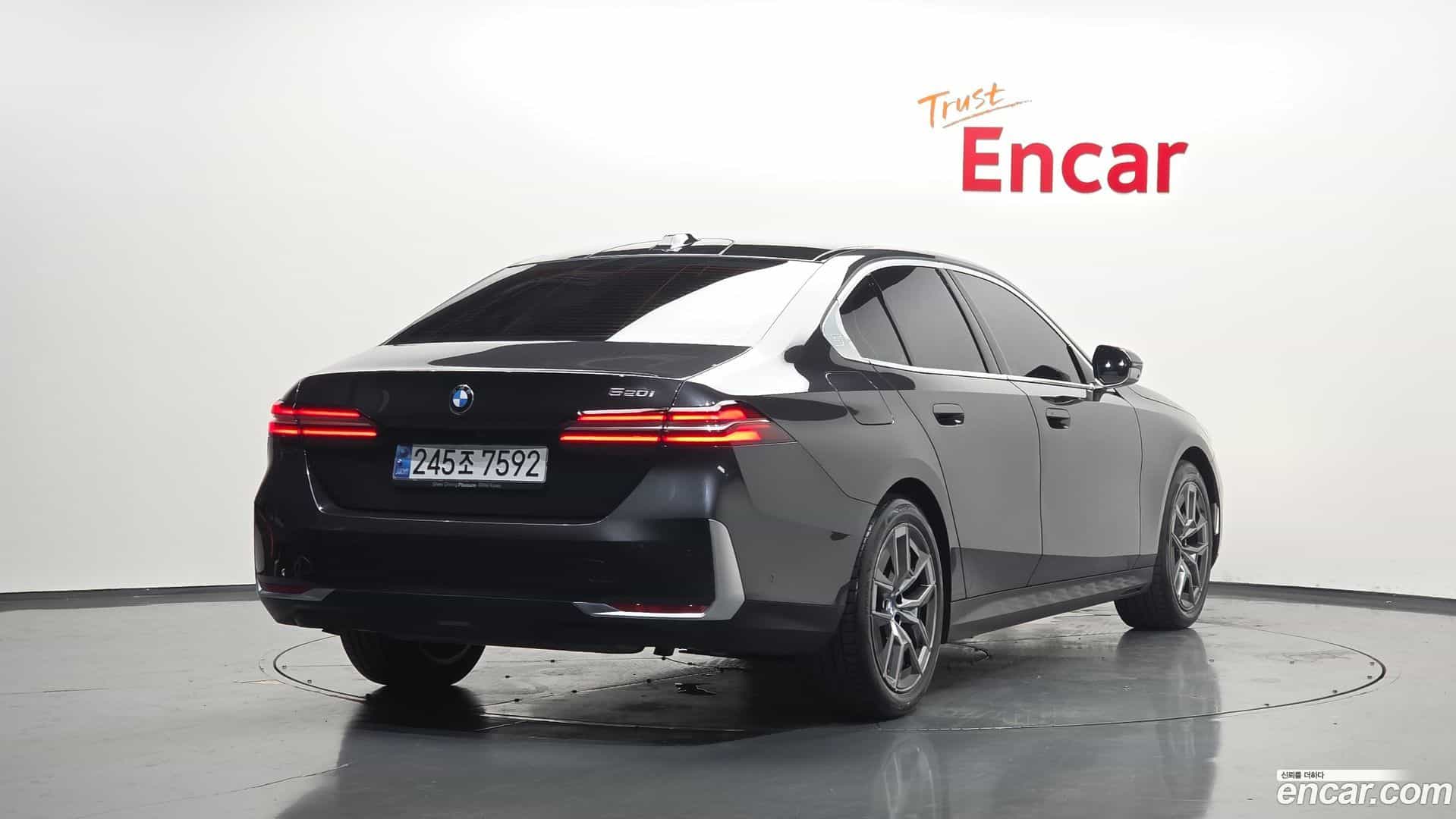 5-Series BMW 2024.5-OUTER-002