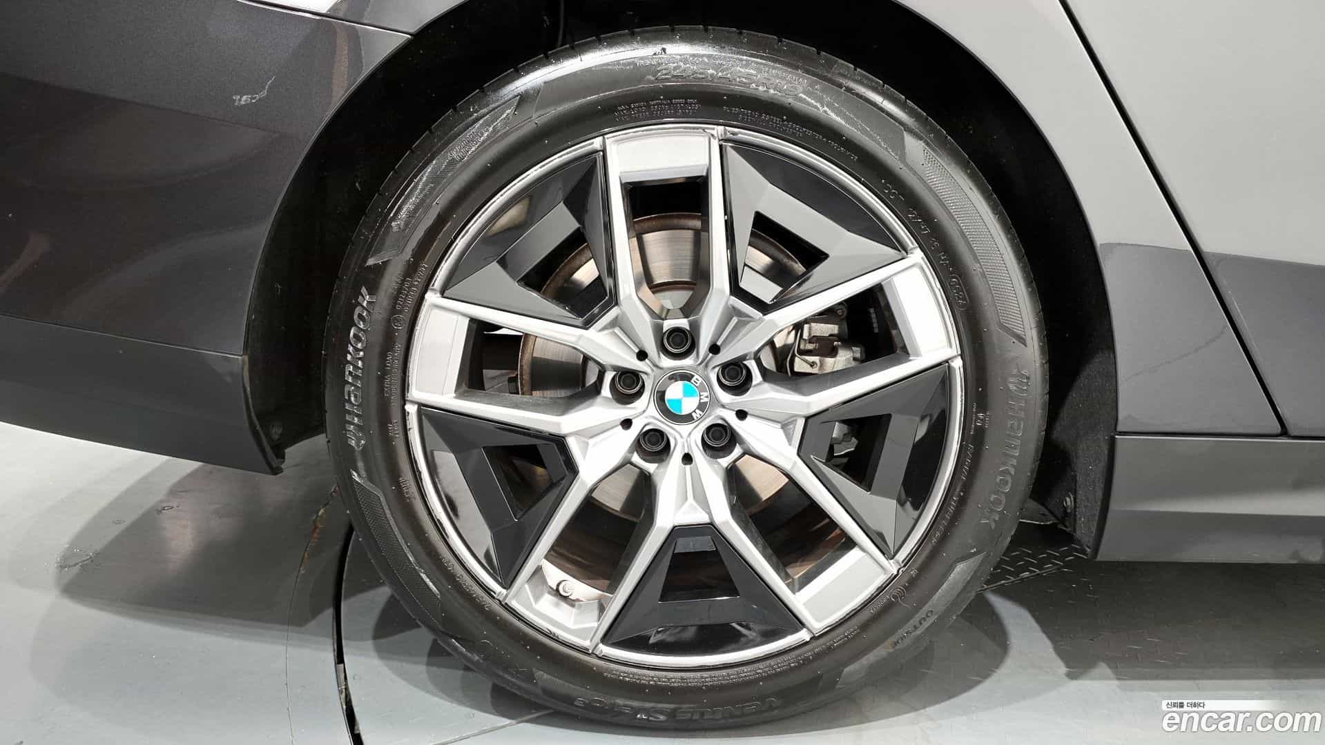 5-Series BMW 2024.5-OUTER-005