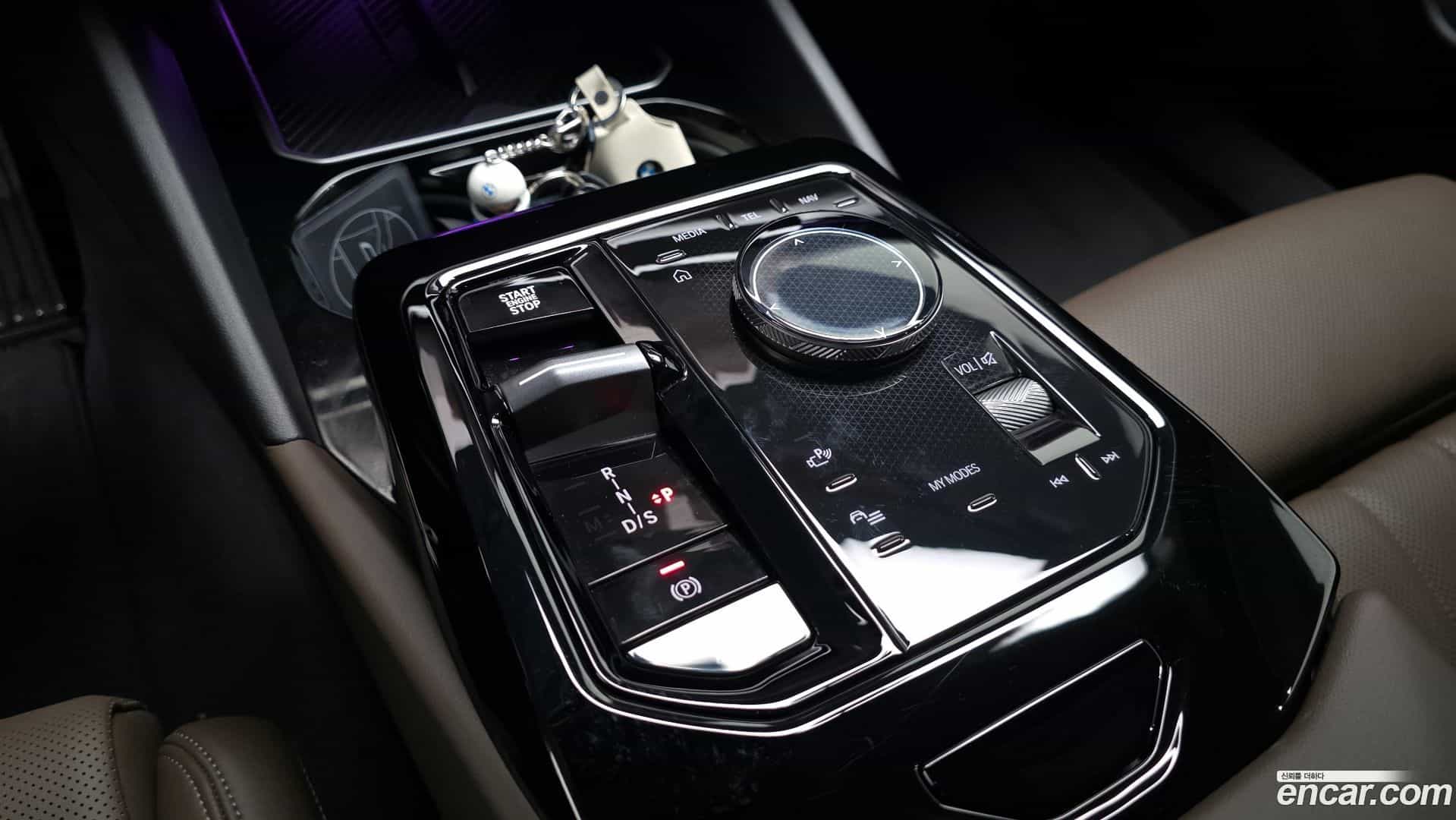 5-Series BMW 2024.5-INNER-009