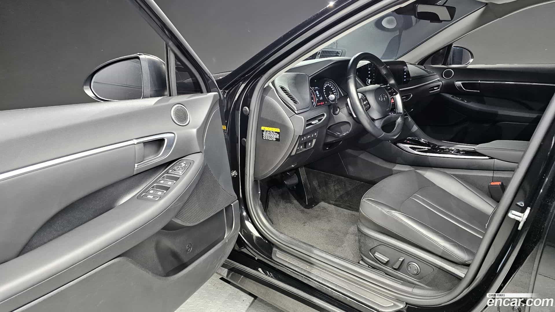 Sonata Hyundai 2020.4-INNER-010