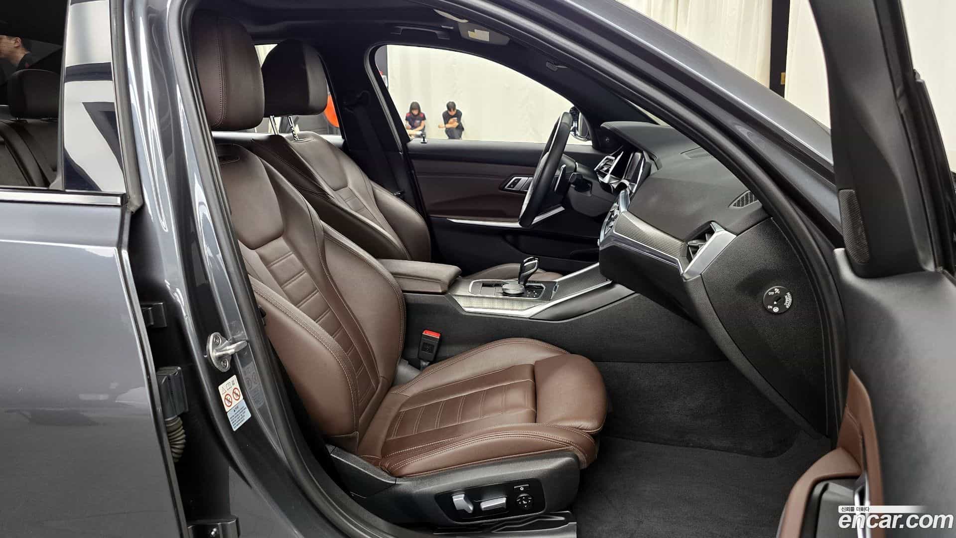 3-Series BMW 2020.0-INNER-036