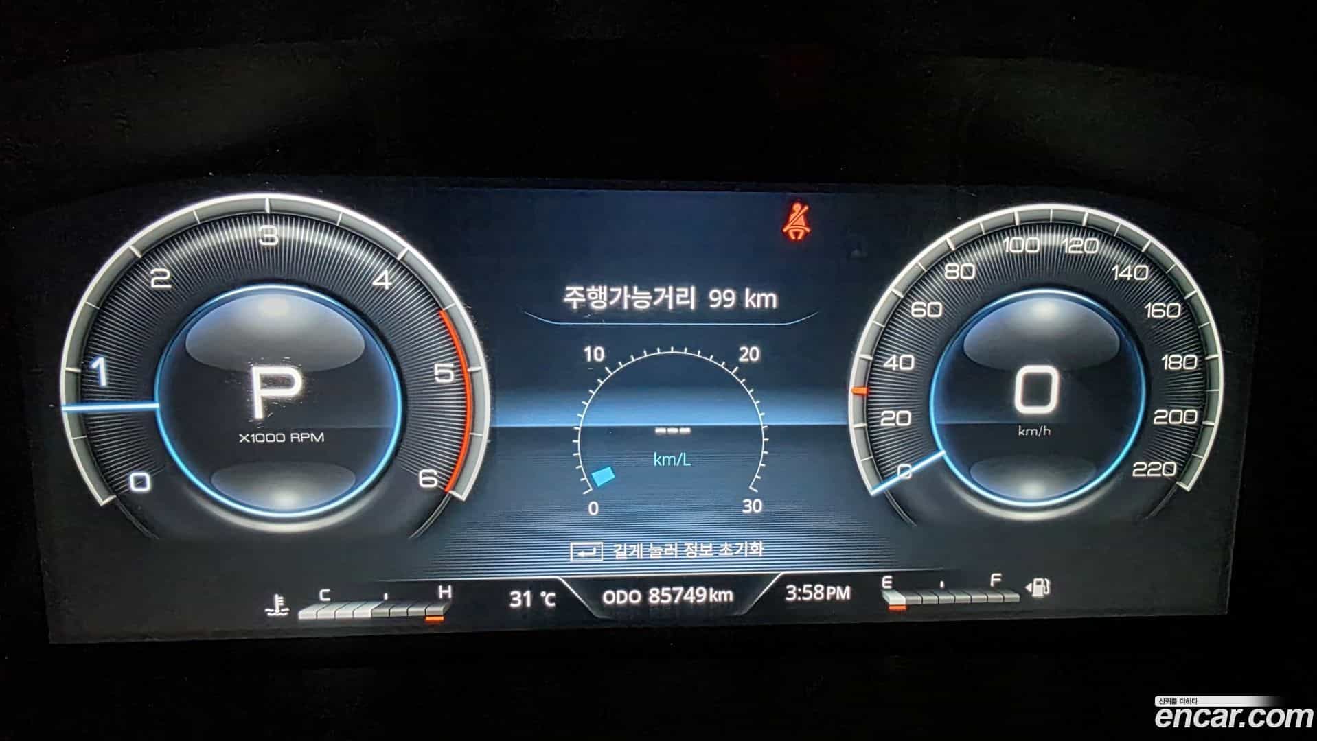 Rexton KG Mobility 2022.8-INNER-008