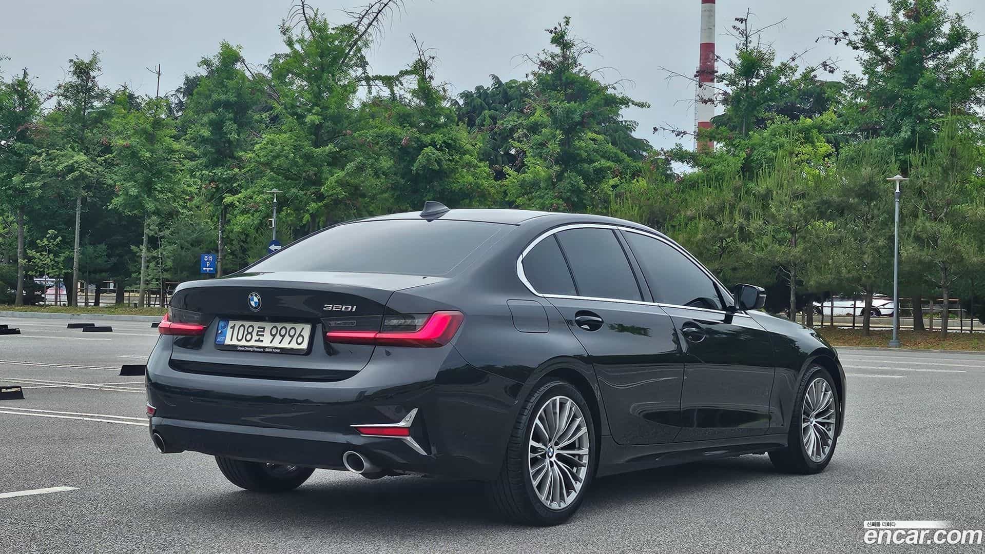 3-Series BMW 2021.11-OUTER-002