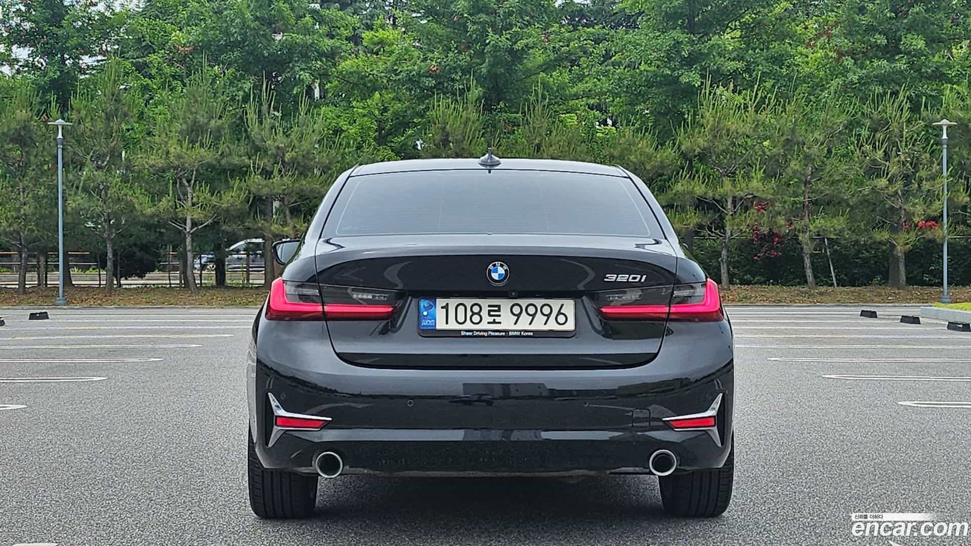 3-Series BMW 2021.11-OUTER-004
