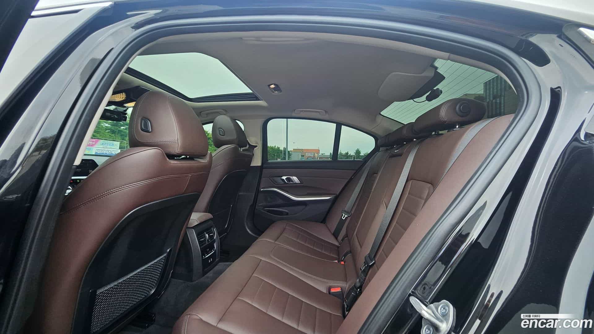 3-Series BMW 2021.11-INNER-010
