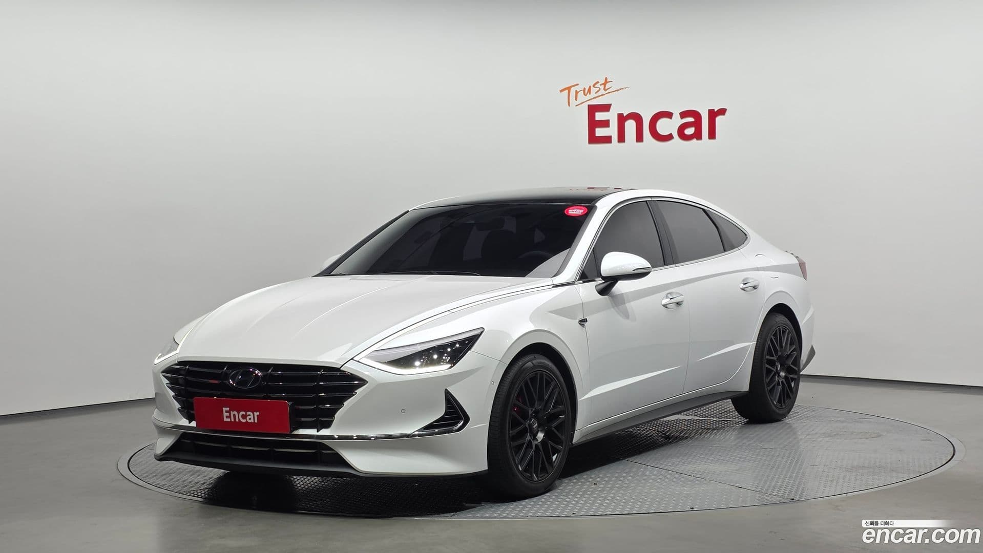 Main__Slider__Photo:Sonata Hyundai 2019.4-0