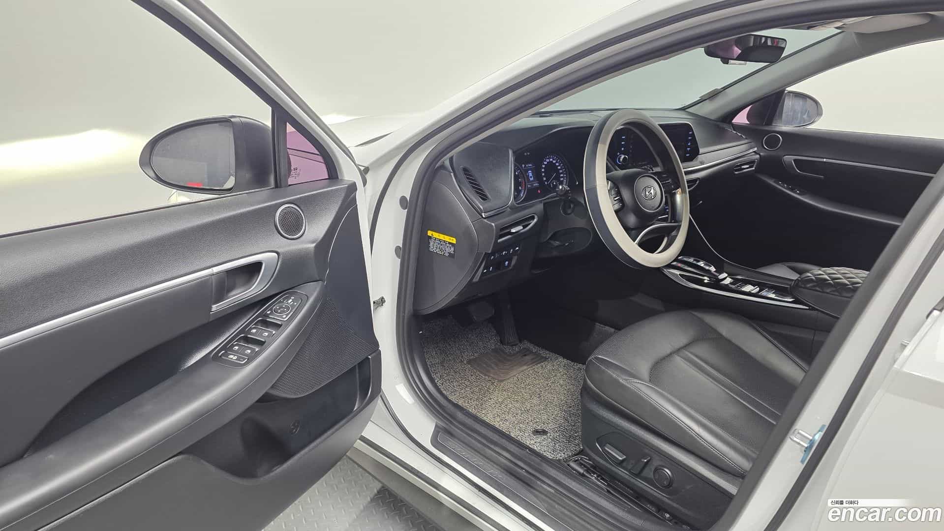 Sonata Hyundai 2019.4-INNER-010