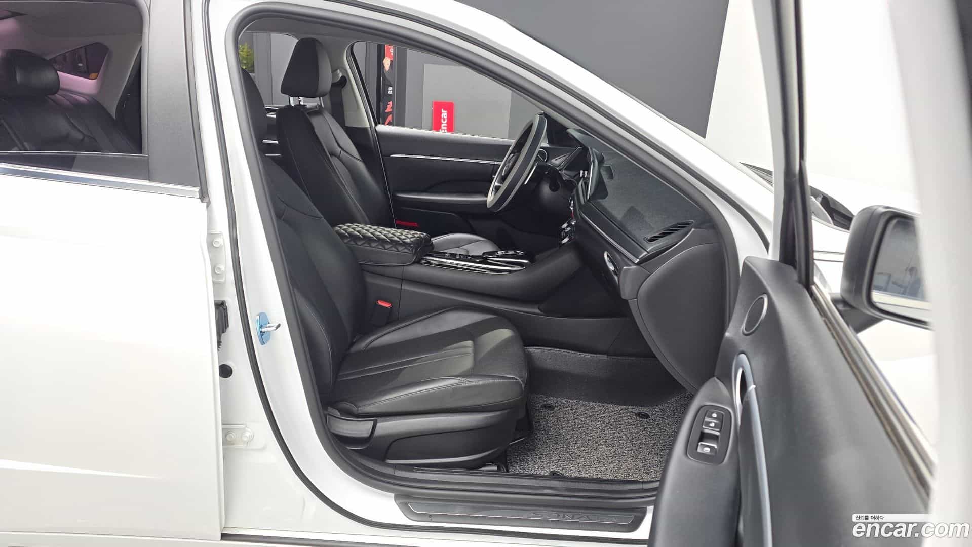 Sonata Hyundai 2019.4-OPTION-015
