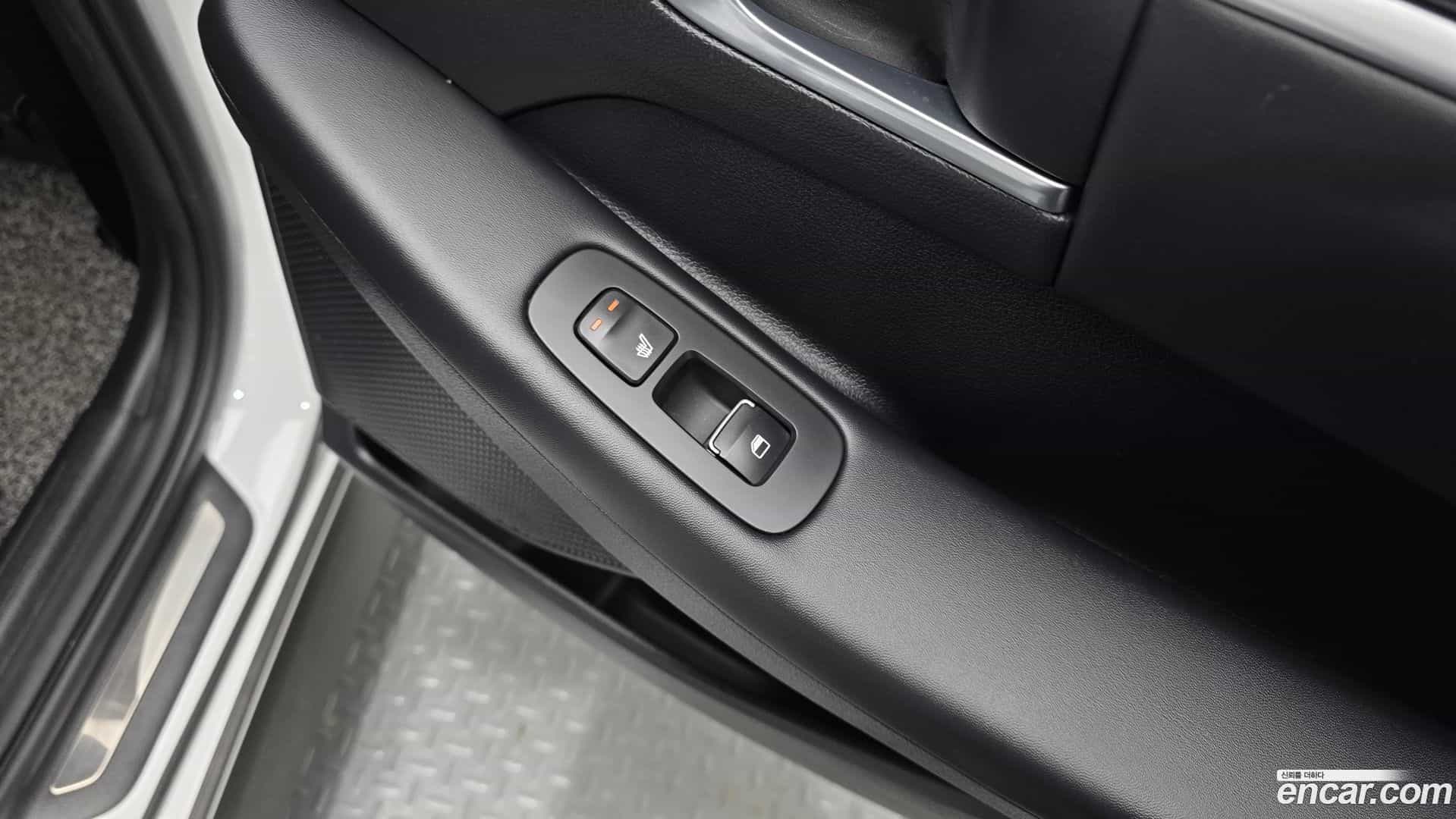 Sonata Hyundai 2019.4-OPTION-023