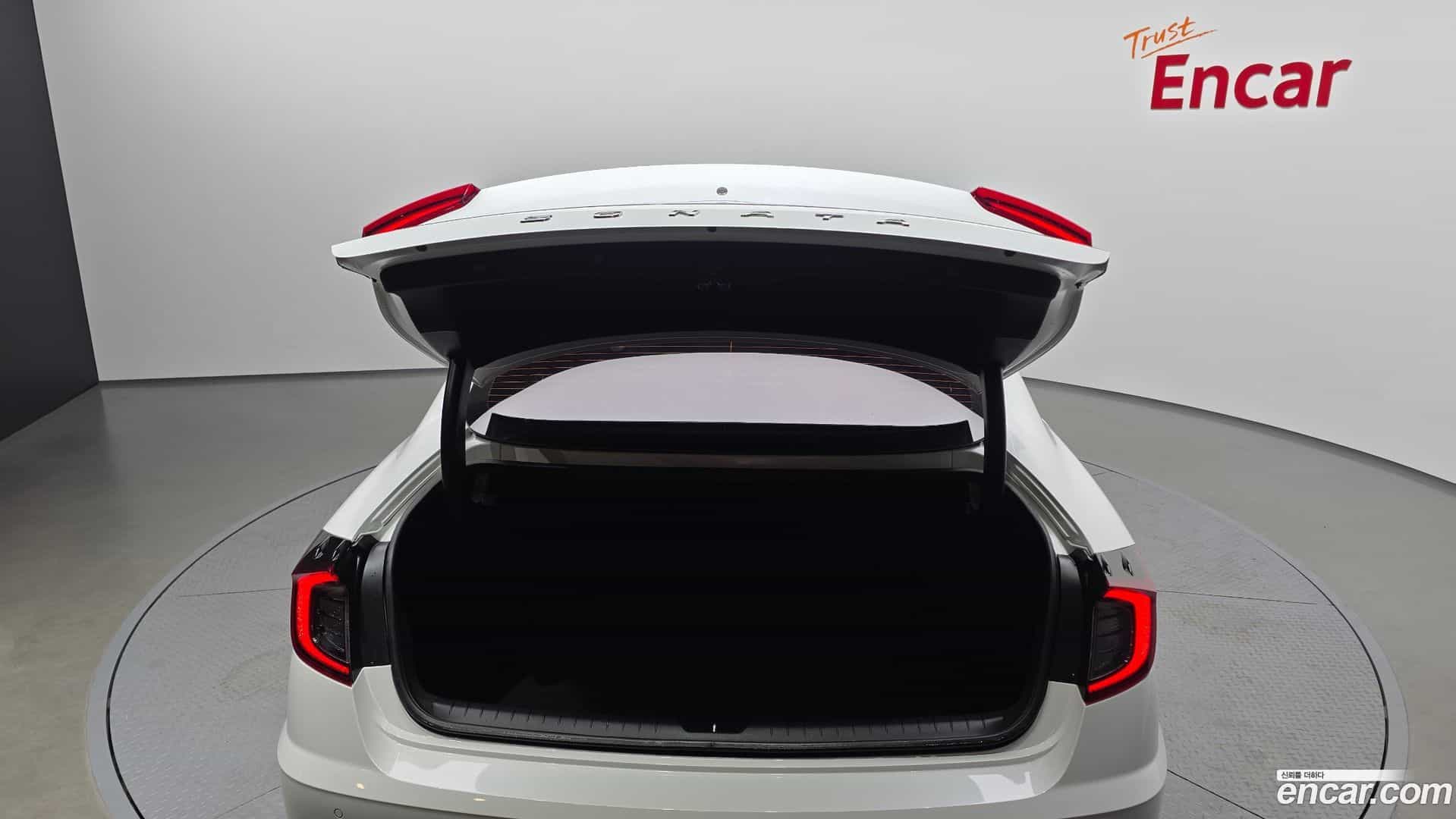 Sonata Hyundai 2019.4-OPTION-024