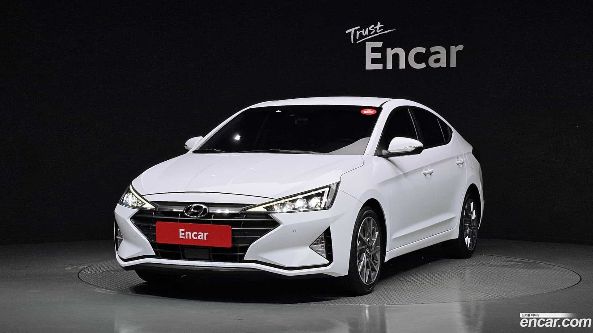 AVANTE Hyundai 2019.0-OUTER-001