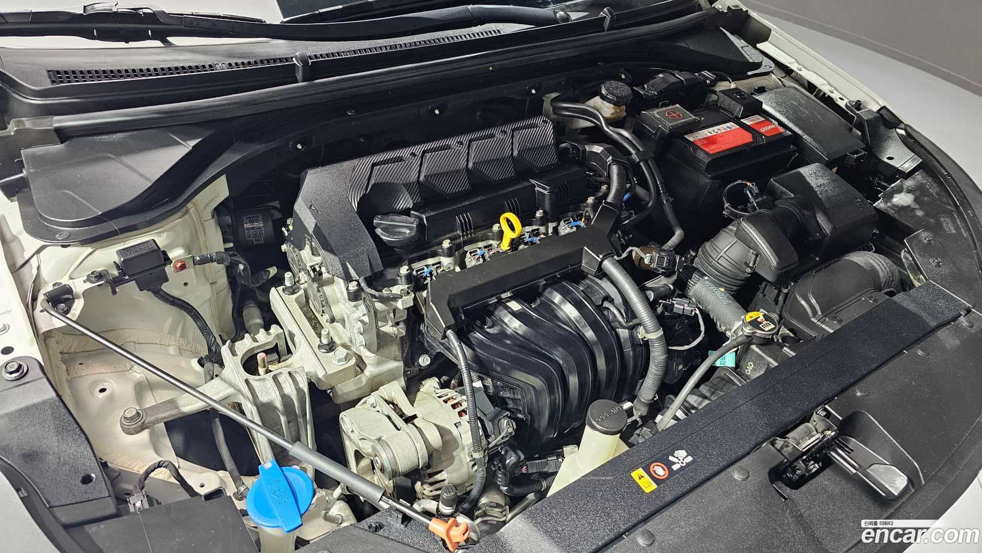 AVANTE Hyundai 2019.0-OUTER-006
