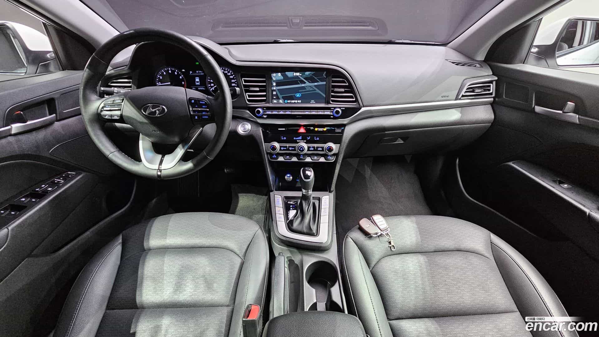 AVANTE Hyundai 2019.0-INNER-007