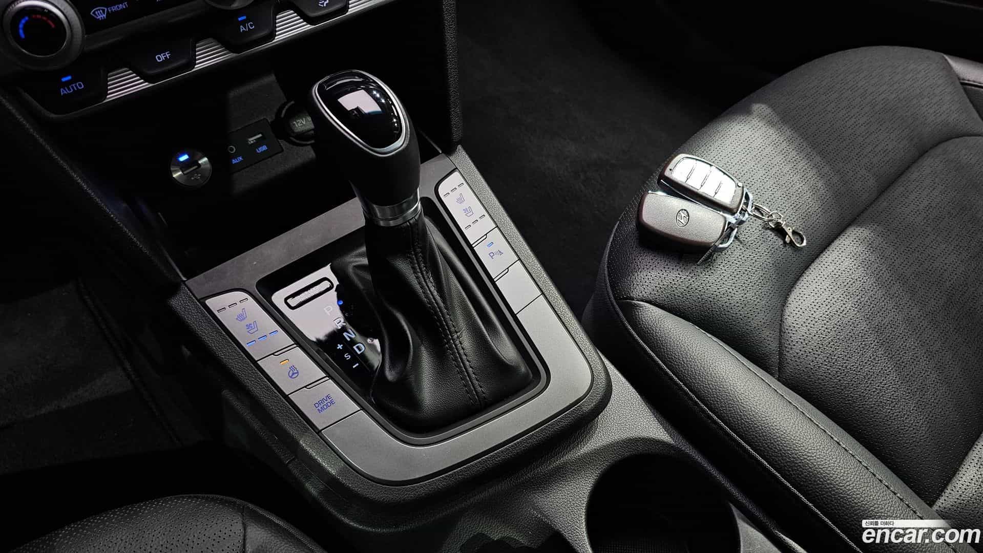 AVANTE Hyundai 2019.0-INNER-009