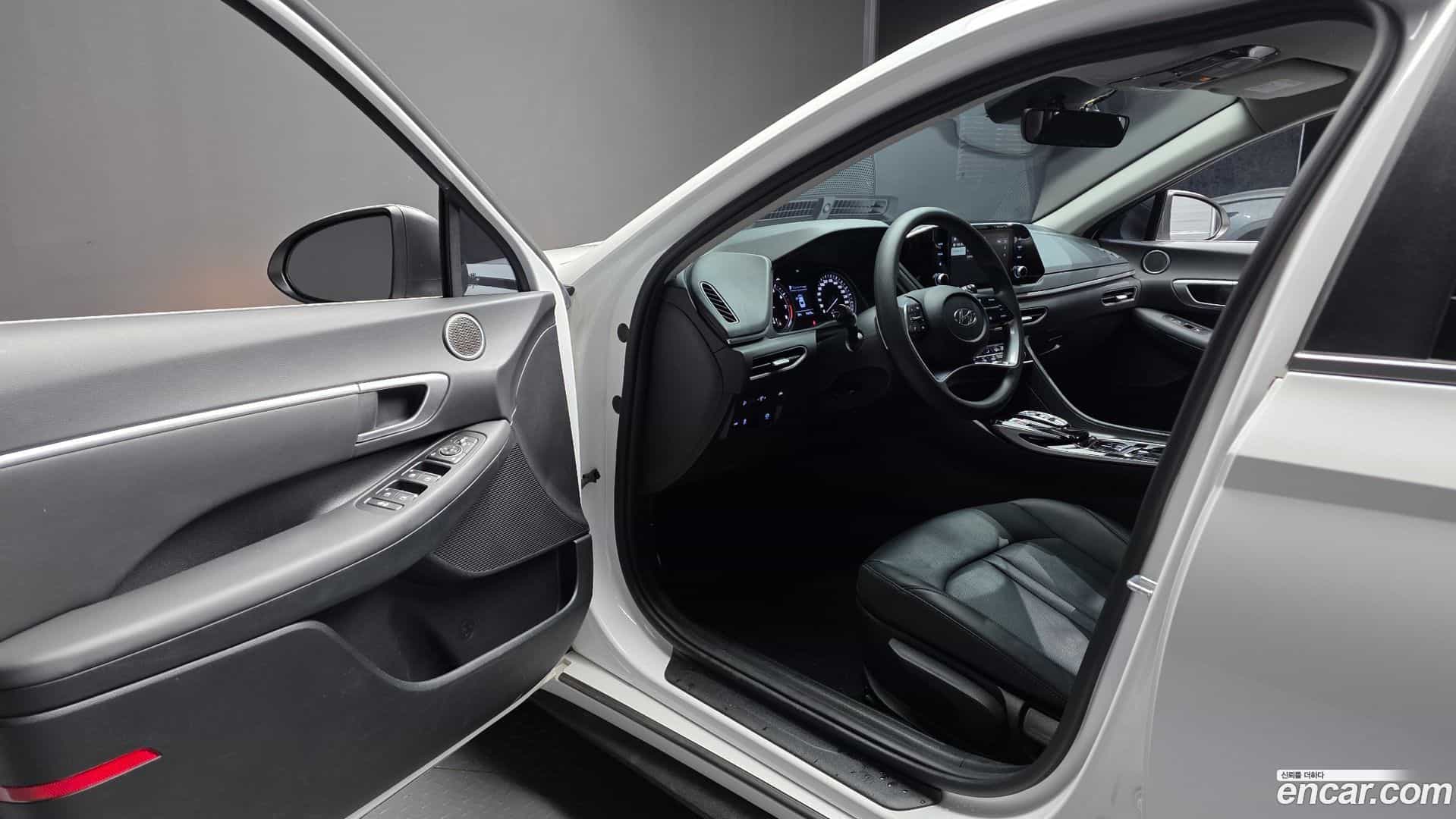 Sonata Hyundai 2021.2-INNER-010
