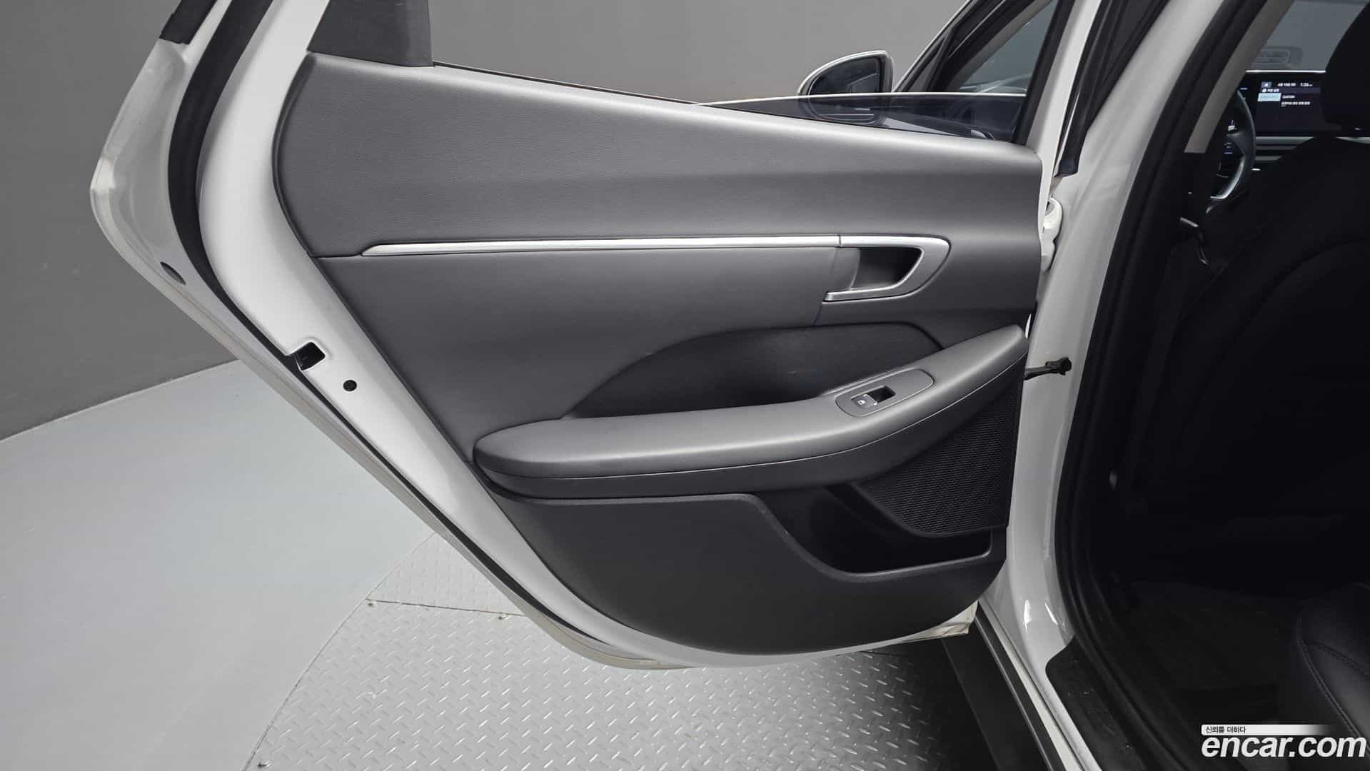 Sonata Hyundai 2021.2-INNER-035