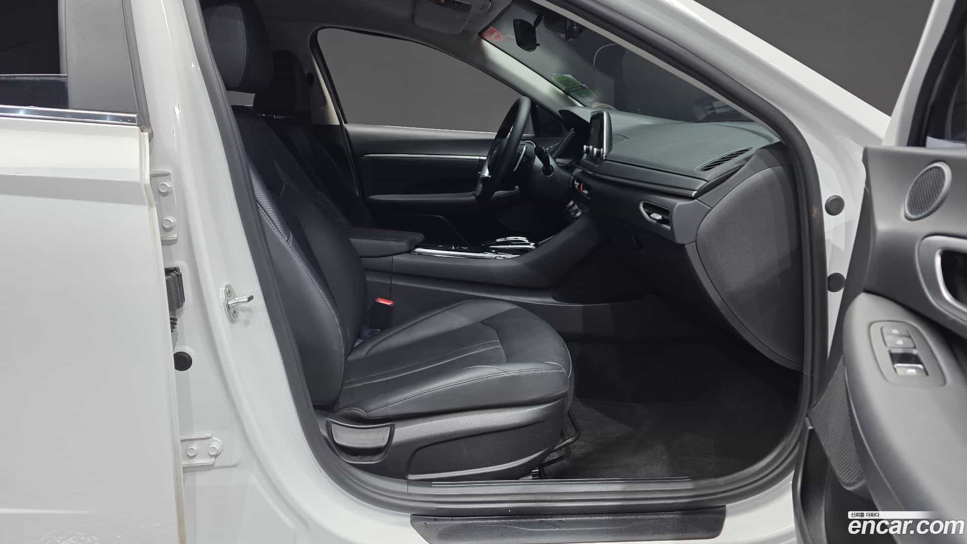 Sonata Hyundai 2021.2-INNER-036